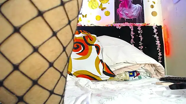 Snapshot of _Empera_ chatting on 09-09-25, 01:38 Empera online show from 09-09-25, 01:38