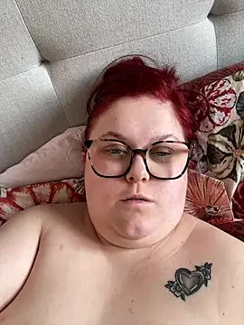 Snapshot of Tallulah-mae-xoxox chatting on 03-09-25, 10:19 Tallulah-mae-xoxox online show from 03-09-25, 10:19