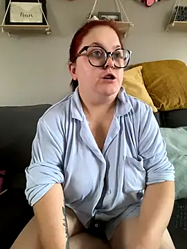 Snapshot of Tallulah-mae-xoxox chatting on 09-13-25, 08:03 Tallulah-mae-xoxox online show from 09-13-25, 08:03