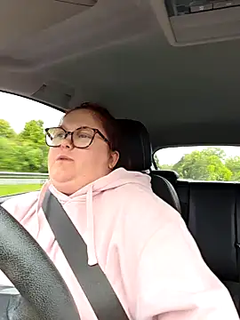 Snapshot of Tallulah-mae-xoxox chatting on 09-17-25, 12:18 Tallulah-mae-xoxox online show from 09-17-25, 12:18