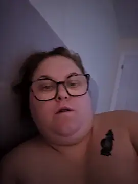 Snapshot of Tallulah-mae-xoxox chatting on 11-12-25, 10:48 Tallulah-mae-xoxox online show from 11-12-25, 10:48