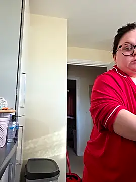 Snapshot of Tallulah-mae-xoxox chatting on 12-19-25, 12:45 Tallulah-mae-xoxox online show from 12-19-25, 12:45