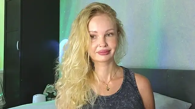 Snapshot of Erotic_Ann chatting on 07-12-26, 04:25 Erotic Ann online show from 07-12-26, 04:25