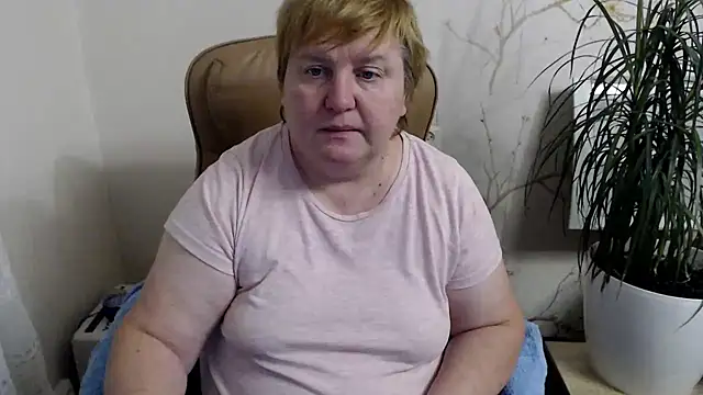 Snapshot of Limonka-Fire chatting on 12-07-24, 02:57 Limonka-Fire online show from 12-07-24, 02:57