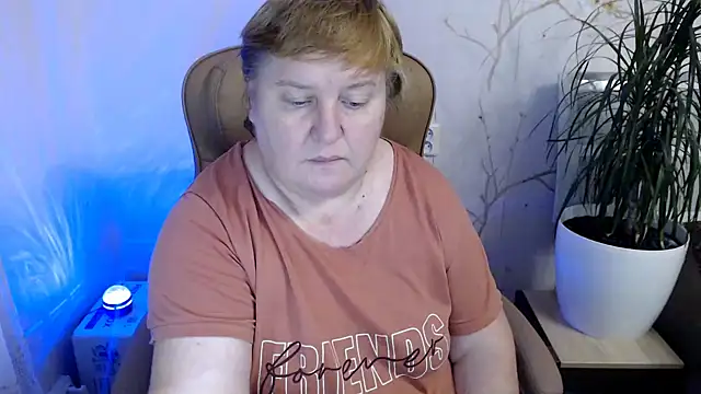 Snapshot of Limonka-Fire chatting on 12-08-24, 05:33 Limonka-Fire online show from 12-08-24, 05:33