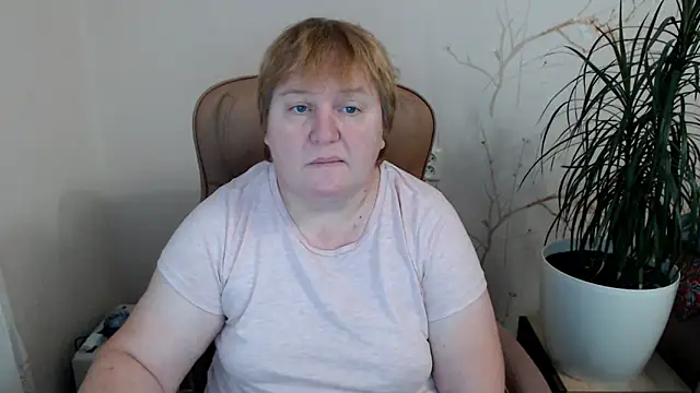 Snapshot of Limonka-Fire chatting on 12-10-24, 08:51 Limonka-Fire online show from 12-10-24, 08:51