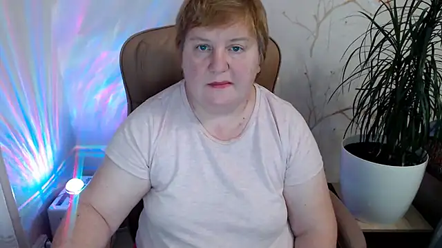 Snapshot of Limonka-Fire chatting on 12-10-24, 05:55 Limonka-Fire online show from 12-10-24, 05:55
