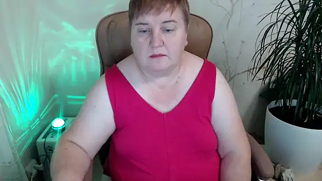 Snapshot of Limonka-Fire chatting on 12-13-24, 07:10 Limonka-Fire online show from 12-13-24, 07:10