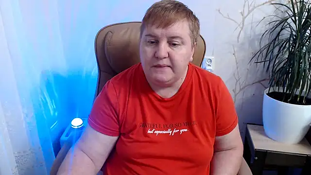 Snapshot of Limonka-Fire chatting on 12-21-24, 08:43 Limonka-Fire online show from 12-21-24, 08:43