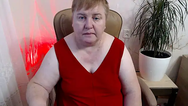 Snapshot of Limonka-Fire chatting on 12-22-24, 01:00 Limonka-Fire online show from 12-22-24, 01:00