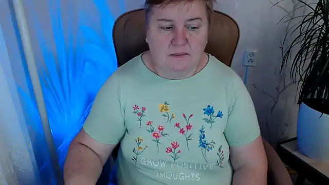 Snapshot of Limonka-Fire chatting on 01-02-25, 07:33 Limonka-Fire online show from 01-02-25, 07:33