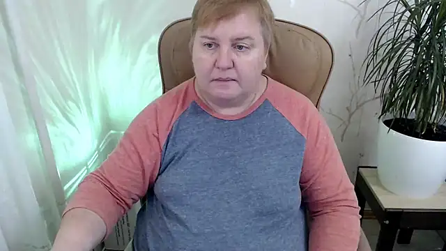 Snapshot of Limonka-Fire chatting on 01-05-25, 01:15 Limonka-Fire online show from 01-05-25, 01:15