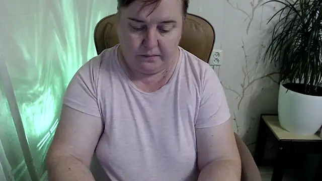 Snapshot of Limonka-Fire chatting on 01-11-25, 02:58 Limonka-Fire online show from 01-11-25, 02:58