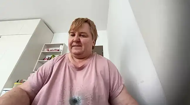 Snapshot of Limonka-Fire chatting on 02-09-25, 12:19 Limonka-Fire online show from 02-09-25, 12:19