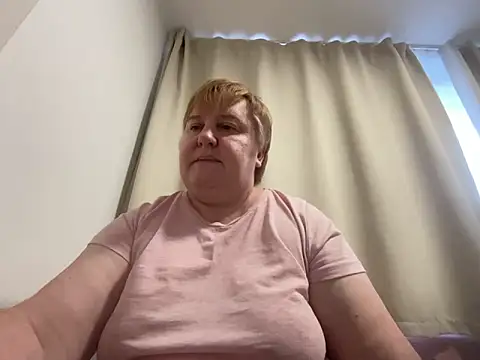 Snapshot of Limonka-Fire chatting on 02-16-25, 02:10 Limonka-Fire online show from 02-16-25, 02:10