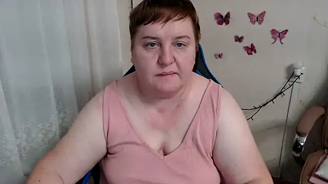 Snapshot of Limonka-Fire chatting on 03-11-25, 04:40 Limonka-Fire online show from 03-11-25, 04:40
