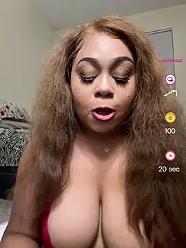 Snapshot of camiliaskye chatting on 06-07-26, 03:32 camiliaskye online show from 06-07-26, 03:32