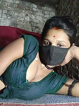 Snapshot of Hoty_girl_143 chatting on 06-21-26, 04:42 Hoty girl 143 online show from 06-21-26, 04:42