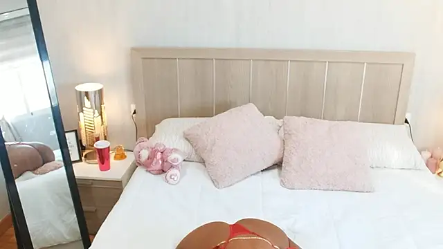 IamCrystal2 online show from 12-13-24, 02:05