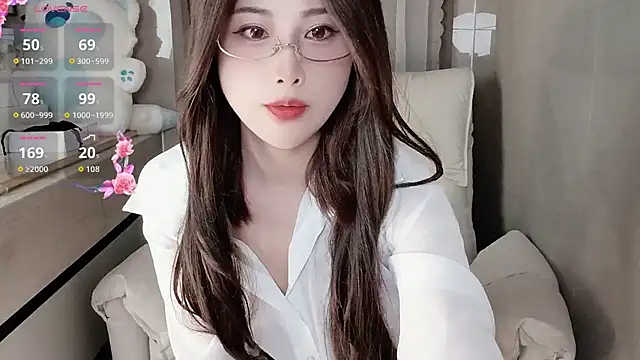 Blossom-666 online show from 09-18-25, 02:52