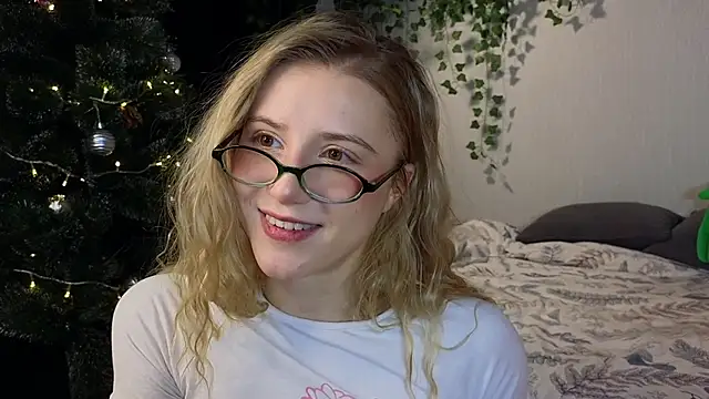 Snapshot of ArianaMur chatting on 12-16-24, 05:27 ArianaMur online show from 12-16-24, 05:27