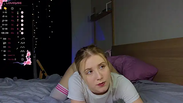 Snapshot of ArianaMur chatting on 01-12-25, 05:24 ArianaMur online show from 01-12-25, 05:24