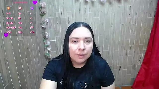 Snapshot of solyeria chatting on 11-14-25, 01:37 solyeria online show from 11-14-25, 01:37