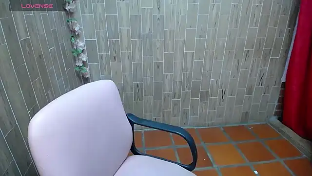 solyeria online show from 12-05-25, 03:48