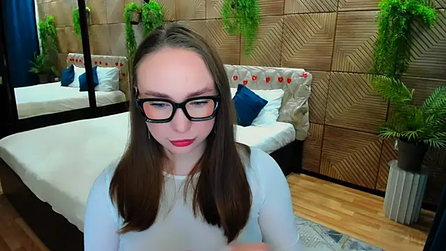Snapshot of TrueReincarnation chatting on 04-29-26, 04:11 TrueReincarnation online show from 04-29-26, 04:11