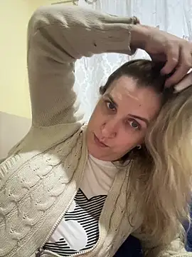 Bia sexynovaes online show from 06-05-26, 01:34