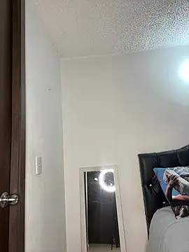 Snapshot of sophijenner chatting on 02-18-25, 04:58 sophijenner online show from 02-18-25, 04:58