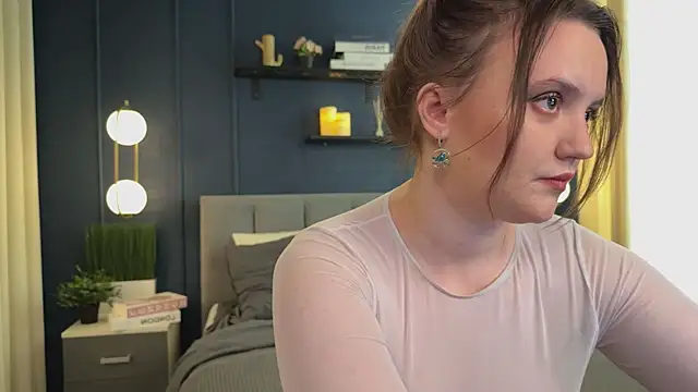 Lella Ryann  online show from 01-17-26, 04:54