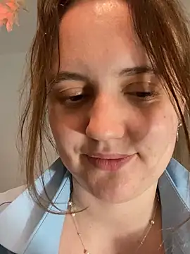 Lella Ryann  online show from 05-31-26, 06:09