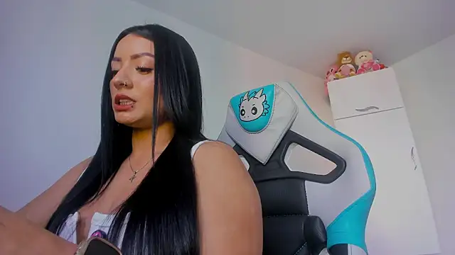 Snapshot of missycanoo chatting on 05-26-26, 09:44 missycanoo online show from 05-26-26, 09:44