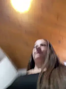 imlindapink online show from 02-28-25, 03:59