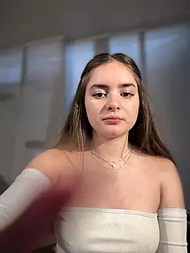 imlindapink online show from 03-17-25, 10:38