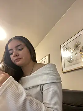 imlindapink online show from 03-18-25, 04:59