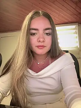 imlindapink online show from 09-29-25, 03:28