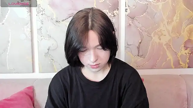 Snapshot of fiamoory chatting on 05-10-26, 04:50 fiamoory online show from 05-10-26, 04:50