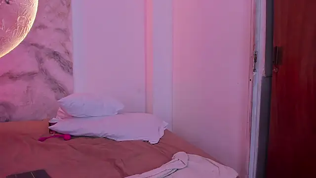 JulietaKane online show from 02-15-26, 07:51