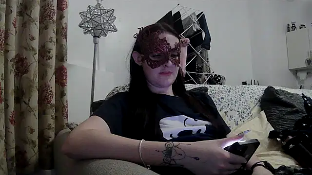 LexiSnowUK online show from 03-16-26, 10:03