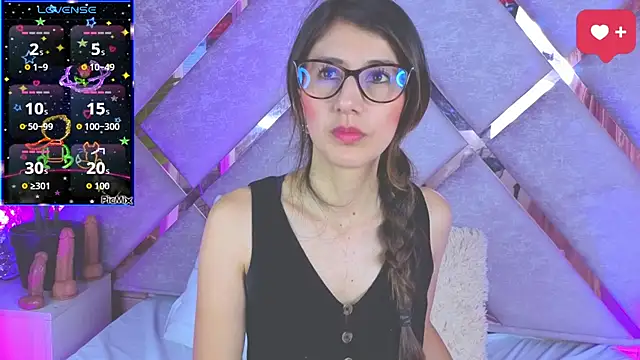  jade white  online show from 04-01-26, 02:58