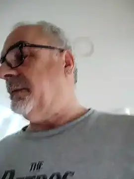 Satiro Sevilla online show from 03-22-25, 08:08