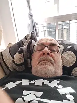 Satiro Sevilla online show from 02-12-26, 02:45