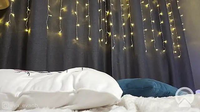 Snapshot of norakisses chatting on 02-08-25, 08:21 norakisses online show from 02-08-25, 08:21