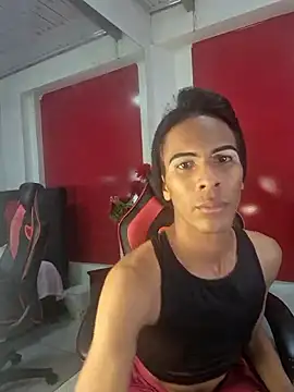 Snapshot of Strella_ferrera chatting on 03-01-25, 02:48 Strella ferrera online show from 03-01-25, 02:48