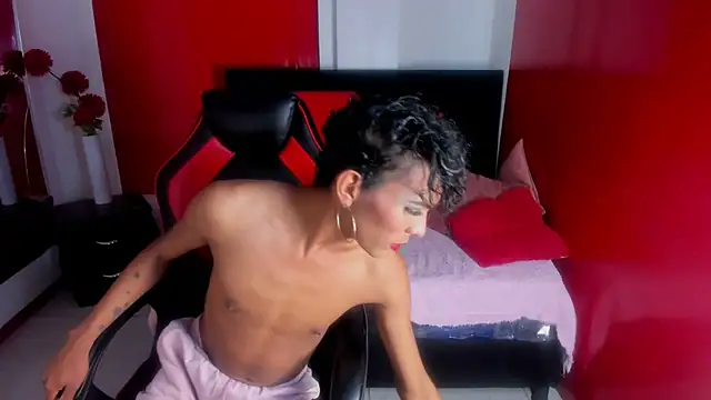 Snapshot of Strella_ferrera chatting on 03-02-25, 04:39 Strella ferrera online show from 03-02-25, 04:39