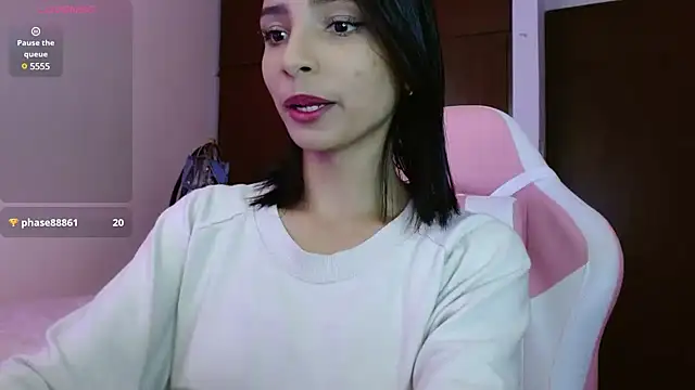 AnnitaSerna  online show from 01-04-25, 03:50