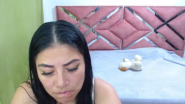 Snapshot of moan_sex2 chatting on 06-13-26, 04:54 moan sex2 online show from 06-13-26, 04:54