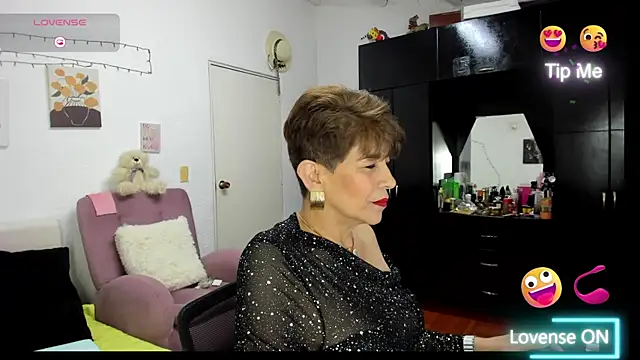 Angelina Stone 65 online show from 11-28-25, 09:50